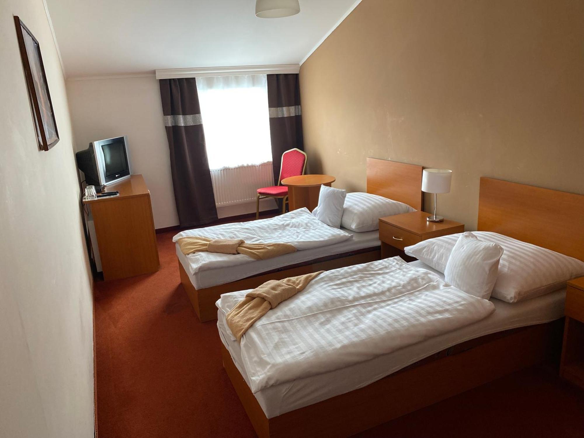 Hotel Cerny Orel Zatec Eksteriør billede